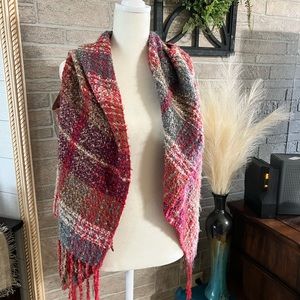 Women’s one size multi colored shawl